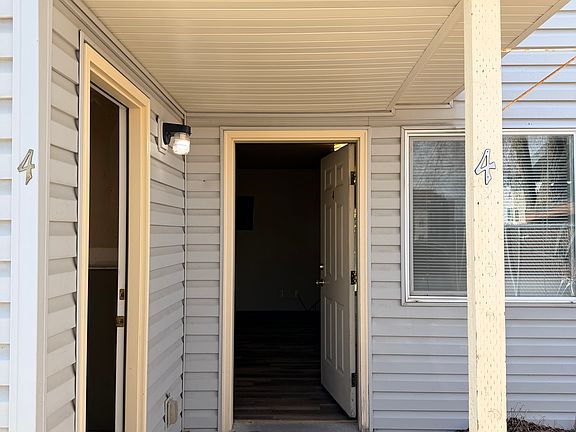 2nd image of 1814 W Crouse St #4