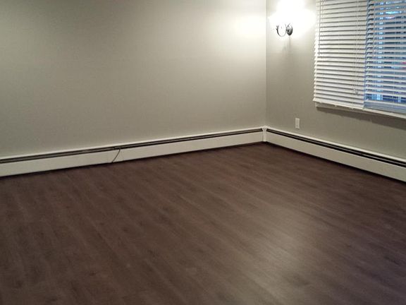 5th image of 16 Skylark Ln