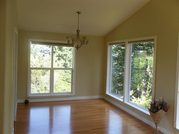 5th image of 4205 135th Ave SE