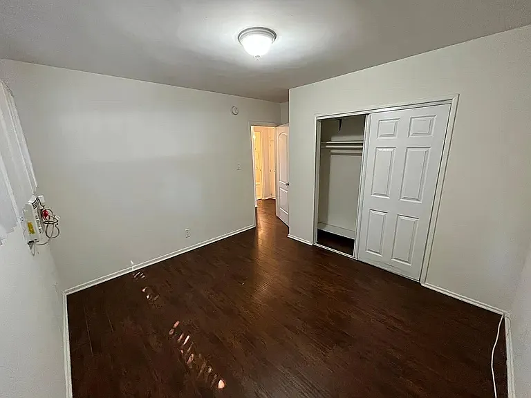1813 Yosemite Dr #3 — Photo 2