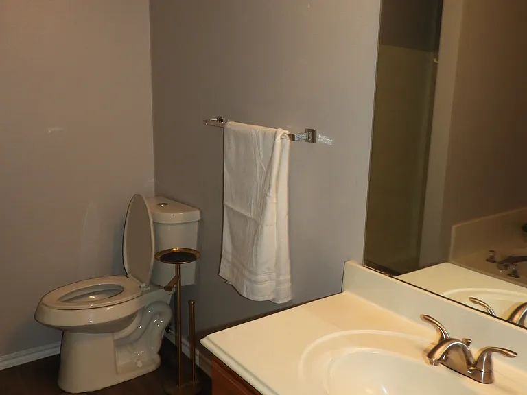 2604 Lookout Dr — Photo 10
