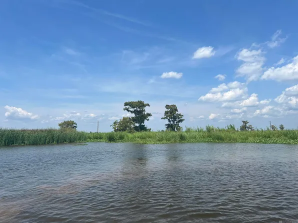 92 Jones Is, Akers, LA 70421