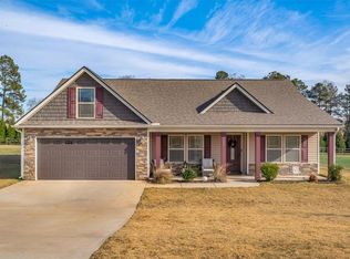 105 Meadow Lake Dr, Cowpens, SC 29330