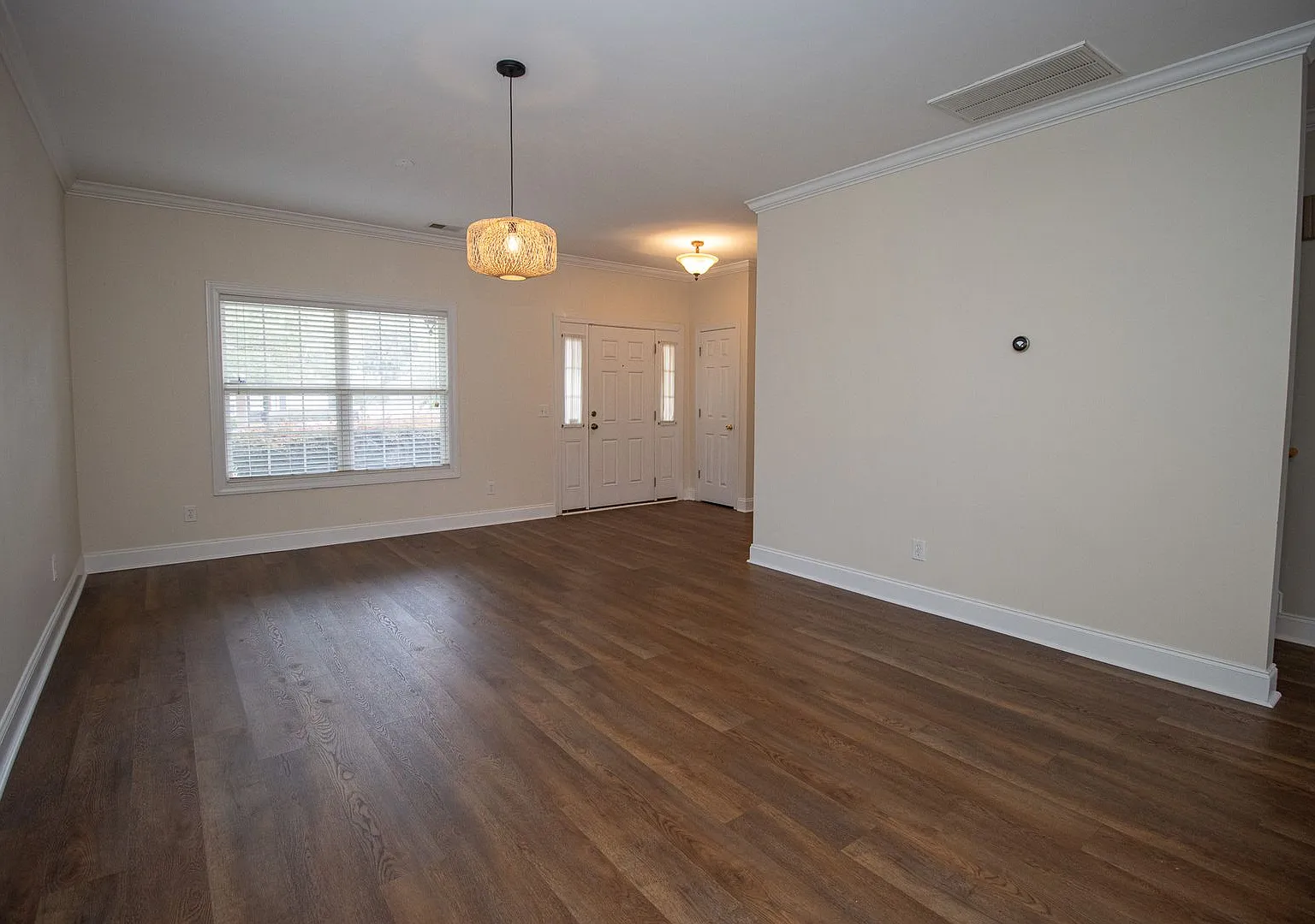 Gorgeous 4-Bedroom Home Available Now! — Photo 3