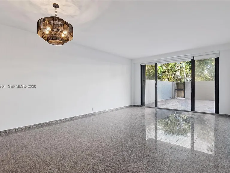 151 Crandon Blvd #120 — Photo 2