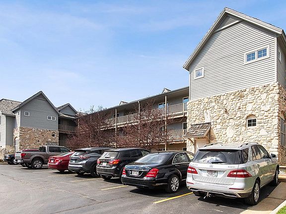 3rd image of 10674 Regatta Way #3C