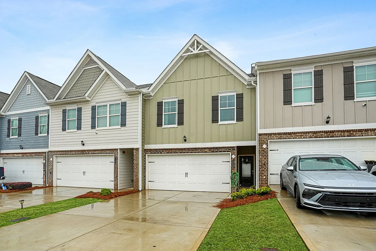 Building Photo - 11649 Mendenhall Ct