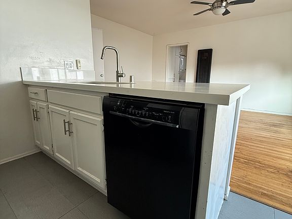 4th image of 3620 Beethoven St APT 4