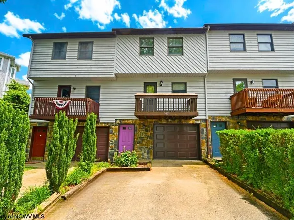 103 Cedarstone Rd, Morgantown, WV 26505