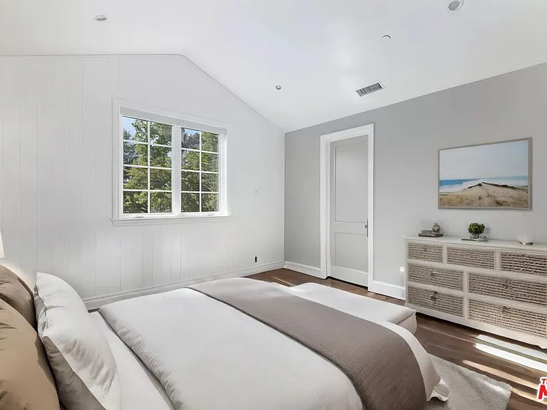 5054 Haskell Ave — Photo 16