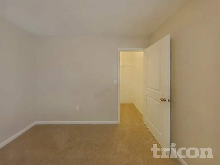 15619 Merlin Ave — Photo 9