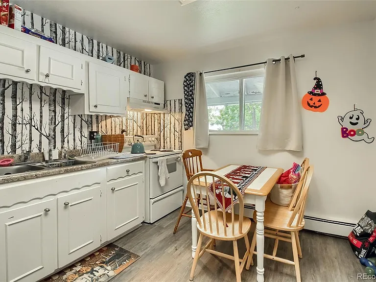 2515 S Sheridan Blvd — Photo 5