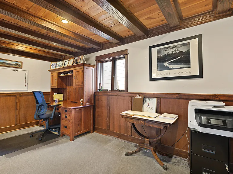 131 Erik Dr — Photo 14