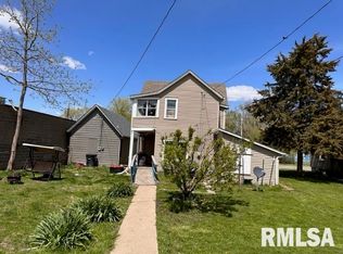 2418 4th Ave, Moline, IL 61265