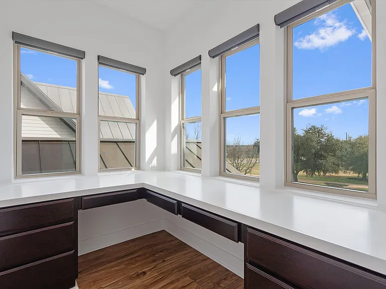 3120 Tom Miller St — Photo 27