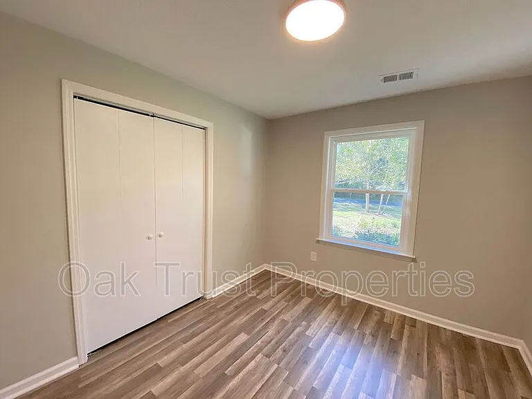 167 Giles Dr — Photo 12