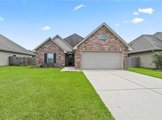 20450 Lullabye Ln, Hammond, LA 70401