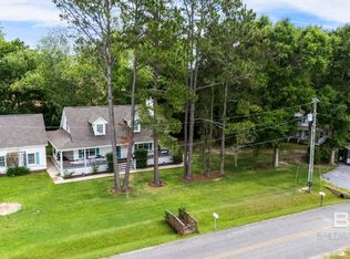 205 SE 2nd St, Summerdale, AL 36580