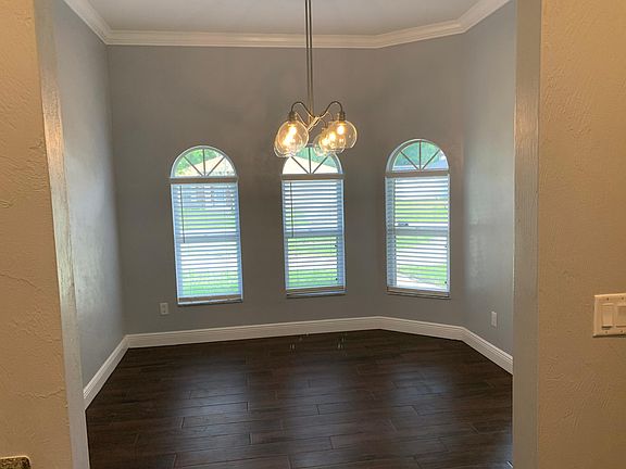 3rd image of 1426 Royal Grove Ln