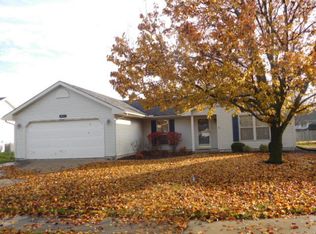 402 Sherwood Dr, Saint Joseph, IL