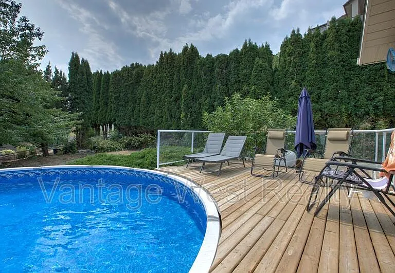 3940 Angus Dr — Photo 20