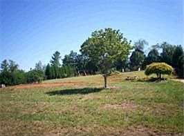 2nd image of 149 Oak Point Dr