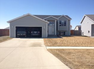 3968 11th St W, West Fargo, ND 58078