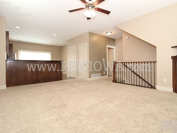 5th image of 3600 SE Glenstone Dr Unit 609