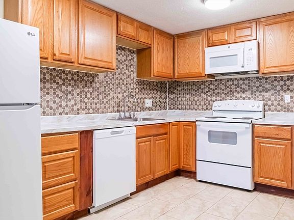 5th image of 2089 Dorchester Ave APT 1