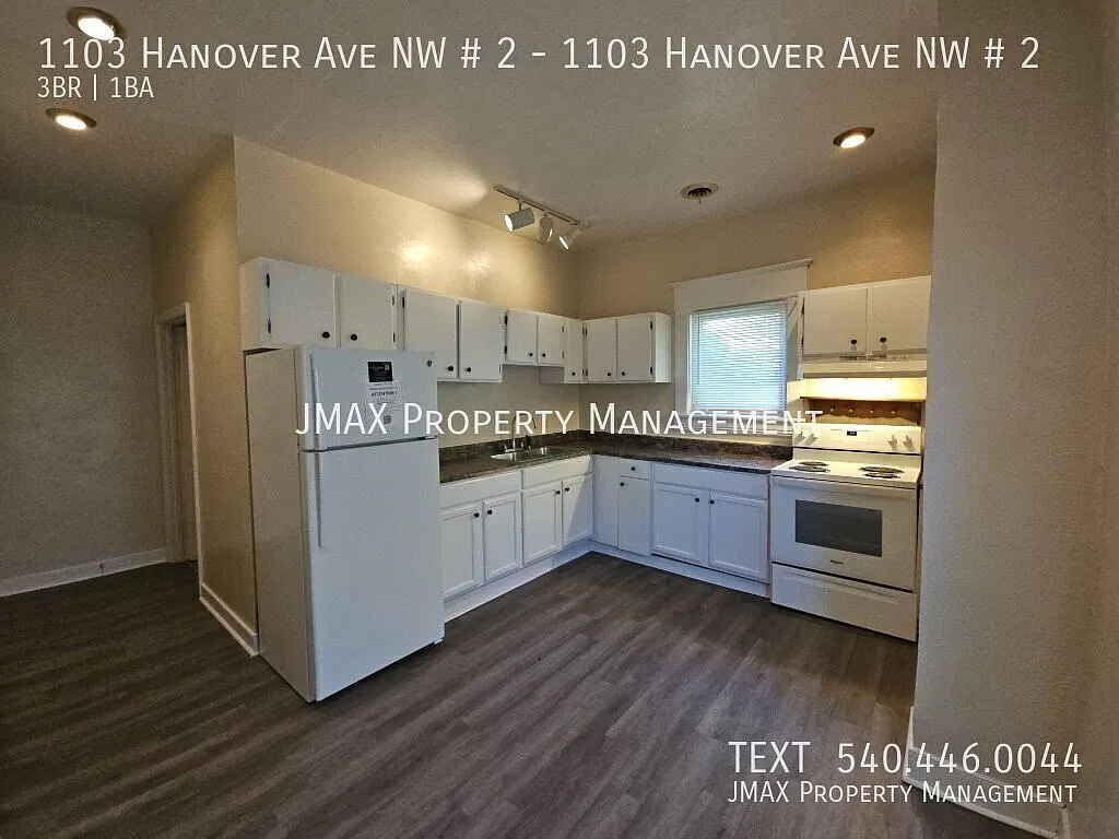 Spacious Apartment with Historic Character & Modern Updates! — Photo 4