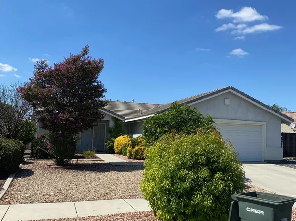 1267 Yucca Ln, Hemet, CA 92545