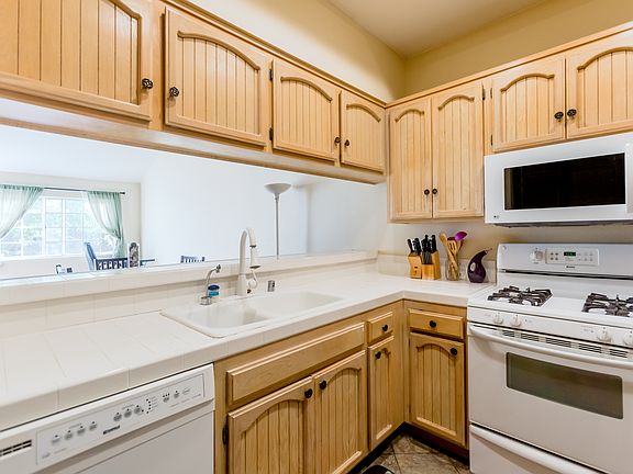 3rd image of 7634 Hollister Ave Unit 352