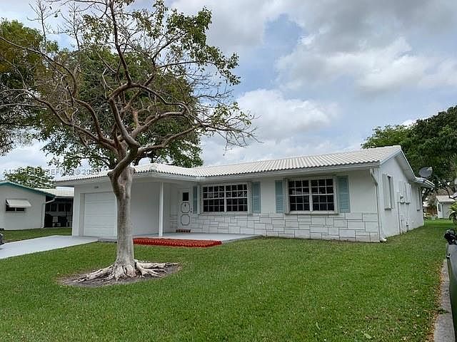 1st image of 1024 NW 90th Way