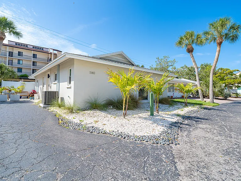 1140 S Moonmist Ct — Photo 47