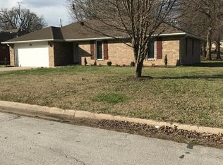 2705 W Cardinal St, Springfield, MO 65810