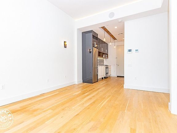 4th image of 41-21 28th St #E1