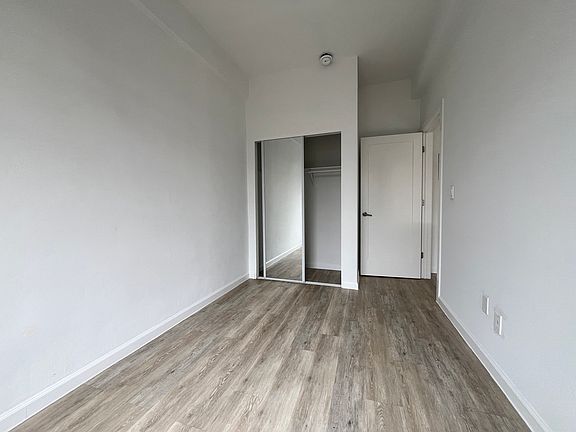 3rd image of 575 Ofarrell St #4c6f50357