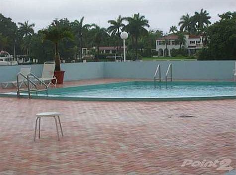 3rd image of 5838 Collins Ave APT 3D