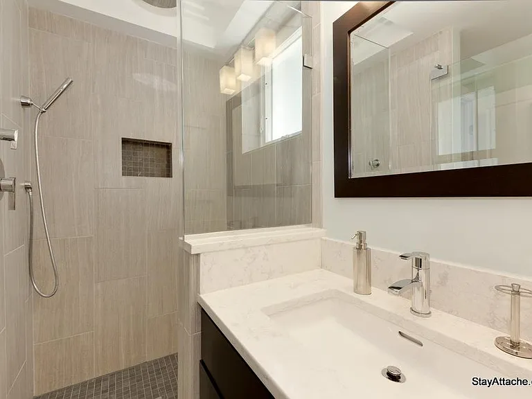 314 A St NE #1 — Photo 10