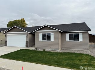 67 Salmon Dr, Wenatchee, WA 98801