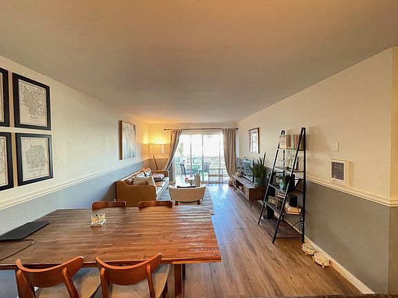 5th image of 3030 Suncrest Dr Unit 114