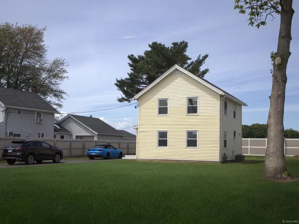 588 North Street, Windsor Locks, CT 06096