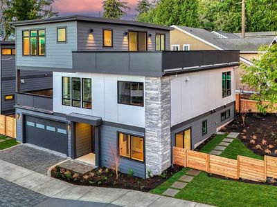 11220 NE 67th Street #2, Kirkland, WA, 98033