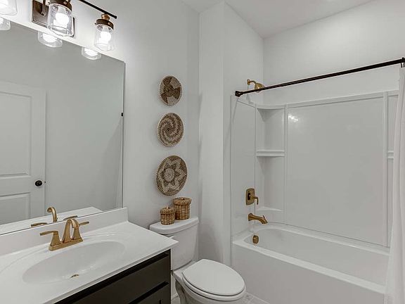 Reverie on Cumberland - Brycen Interior Image 3