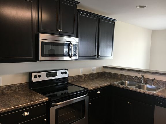 5th image of 4415 Southern Pine Dr SE
