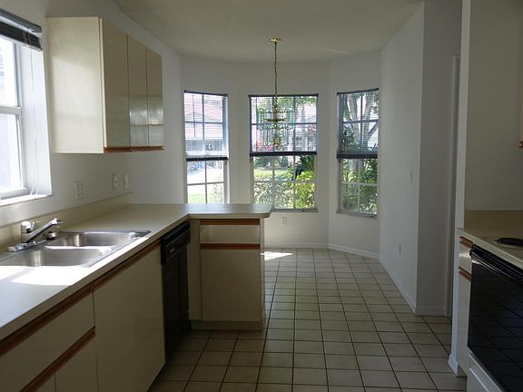 Home For Sale In LANTANA PINES 3