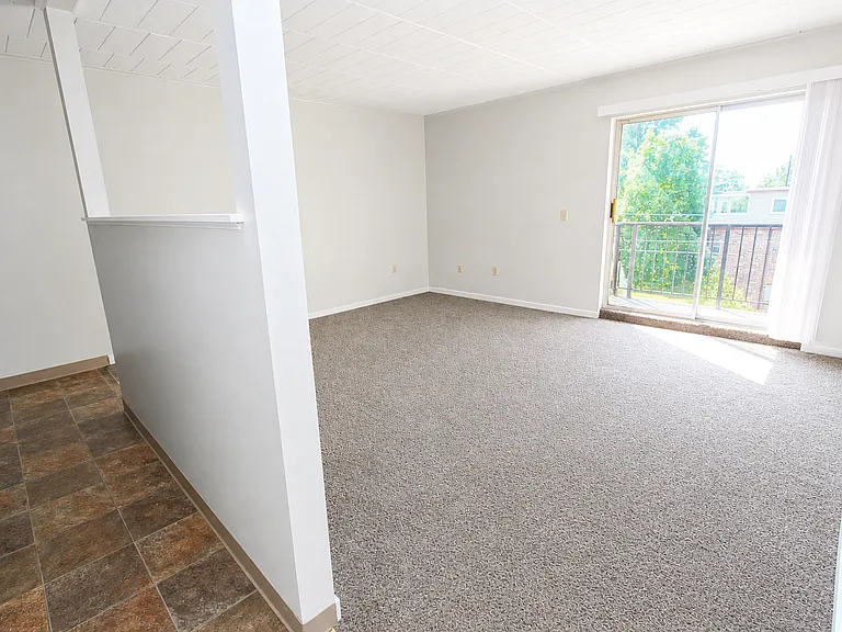 530 Kelly Ave — Photo 3