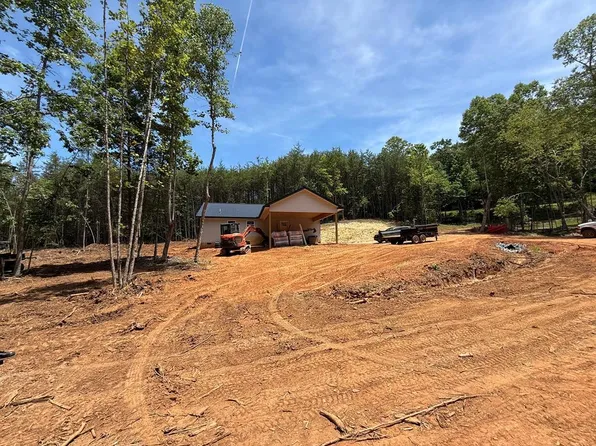 315 W Pine Ridge Dr, Franklin, NC 28734