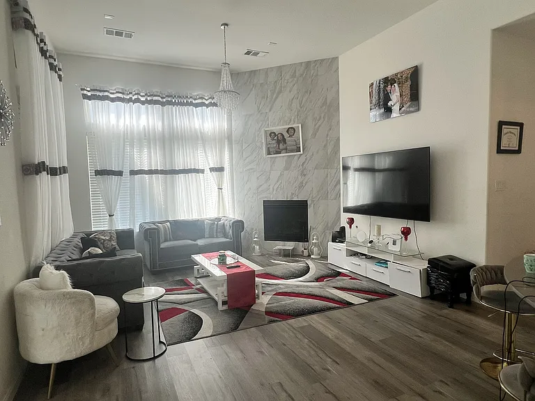 1801 Crimson Blossom Ct — Photo 6