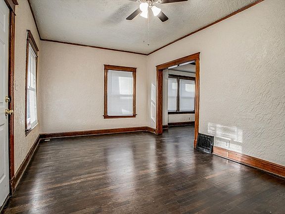 5th image of 806 Monroe Ave